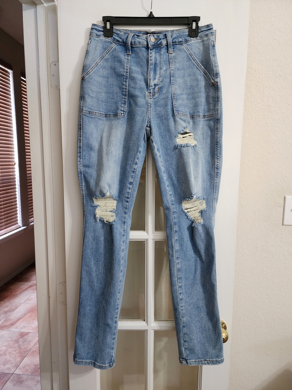 Judy Blue JB88825 High Rise Patch Pocket Distressed Boyfriend Jeans 13/31
